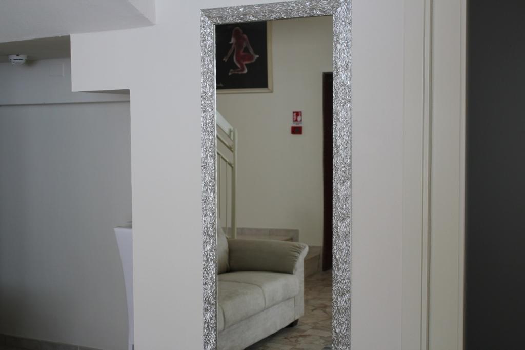 Hotel Marina Rimini Bagian luar foto